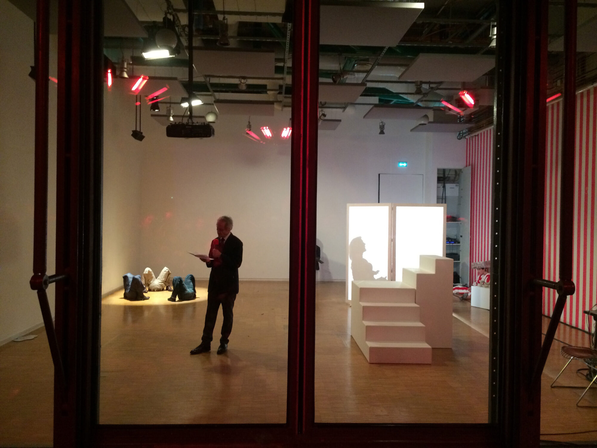 1 I Plat Salon discretPortraits en siègeBernard BlistèneArmele Portelli copie